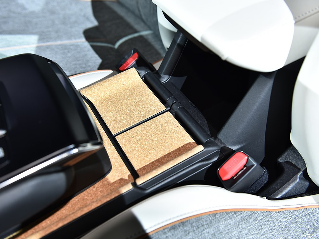 MX-30的故事-環(huán)保內飾