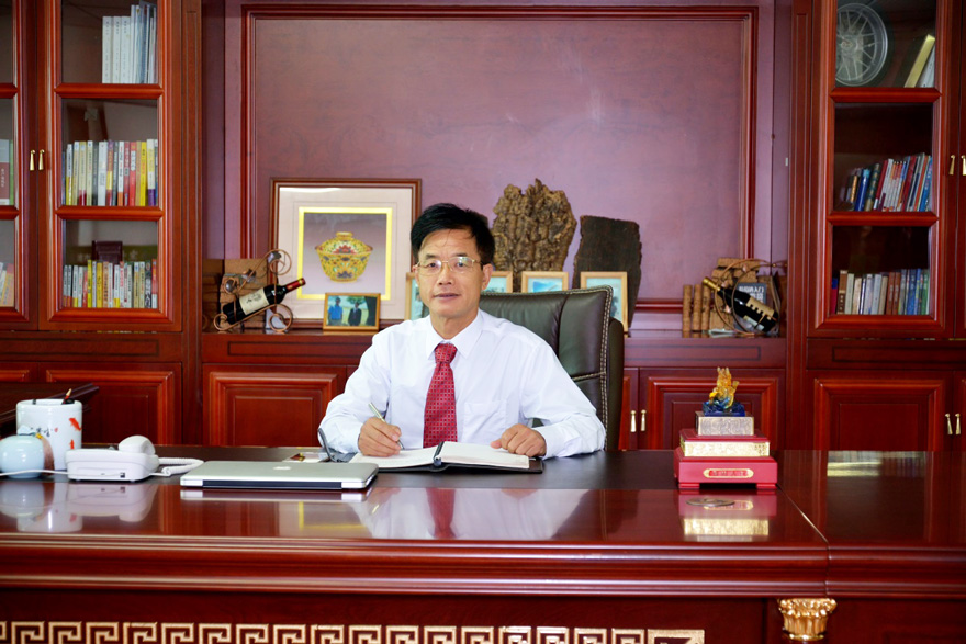 東莞市英富軟木有限公司董事長(zhǎng)